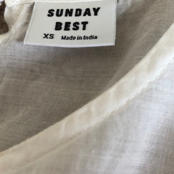 Aritzia cotton embroidered whitE top. NWOT. XS - Picture 6 of 8